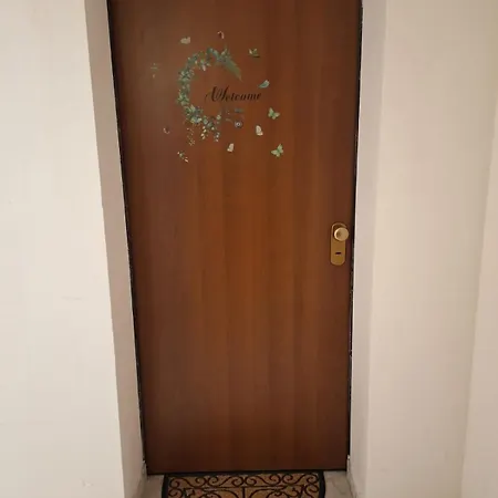 Le Rondini 18 Гостевой дом *